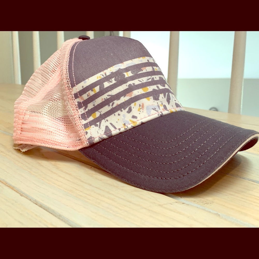 Cute Prana hat!